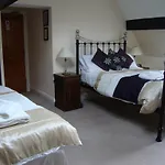 Gasthof Ascot House 4*