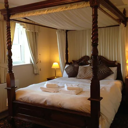 Ascot House 4* York
