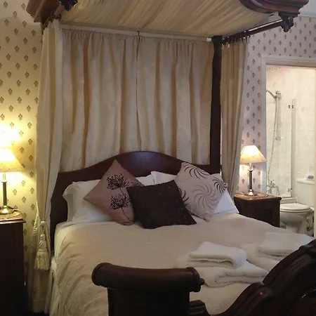 アスコット ハウス ゲストハウス 4*