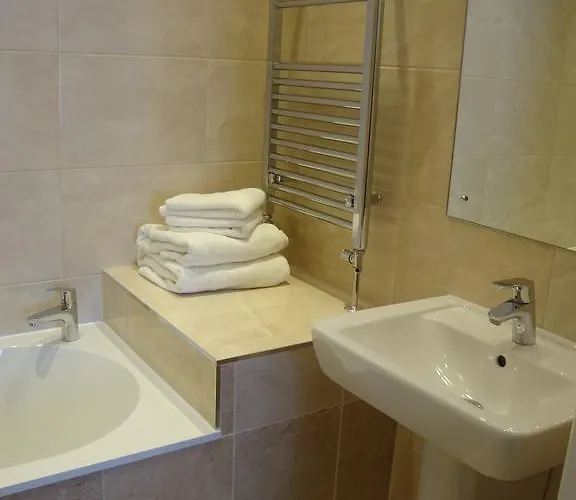 Ascot House 4* 요크