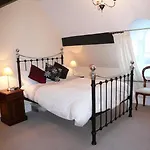 Ascot House 4* Йорк