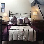 Ascot House 4* Йорк