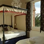 Ascot House Гостевой дом