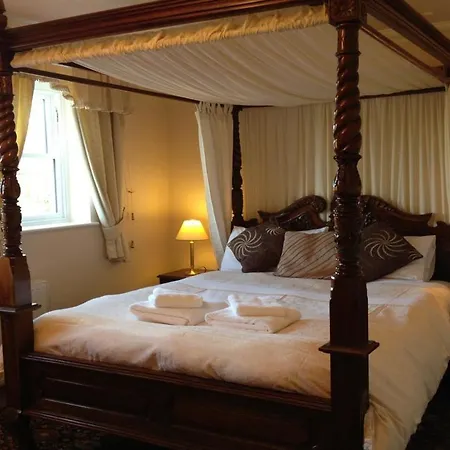 Ascot House 4* York