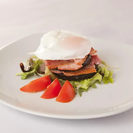 Ascot House يورك