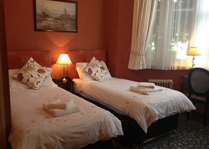 Ascot House Guest house 4*