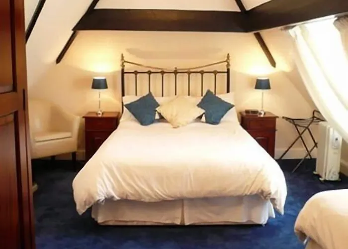 Ascot House Guest house