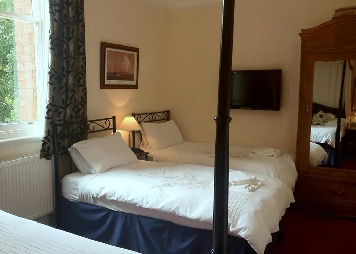 Guest house Ascot House