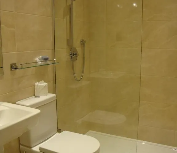 Guest house Ascot House 4*